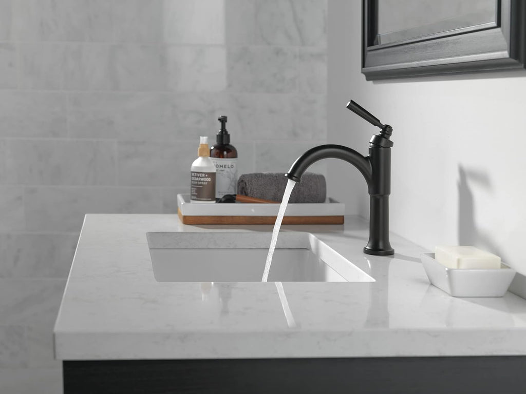 Delta Faucet Saylor Matte Black Bathroom Faucet, Single Hole Bathroom Faucet, Single Handle Bathroom Sink Faucet Black, Diamond Seal Technology, Drain Assembly, Matte Black 535-BLMPU-DST