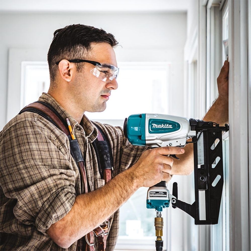 Makita AF601 16 Gauge, 2-1/2' Straight Finish Nailer,