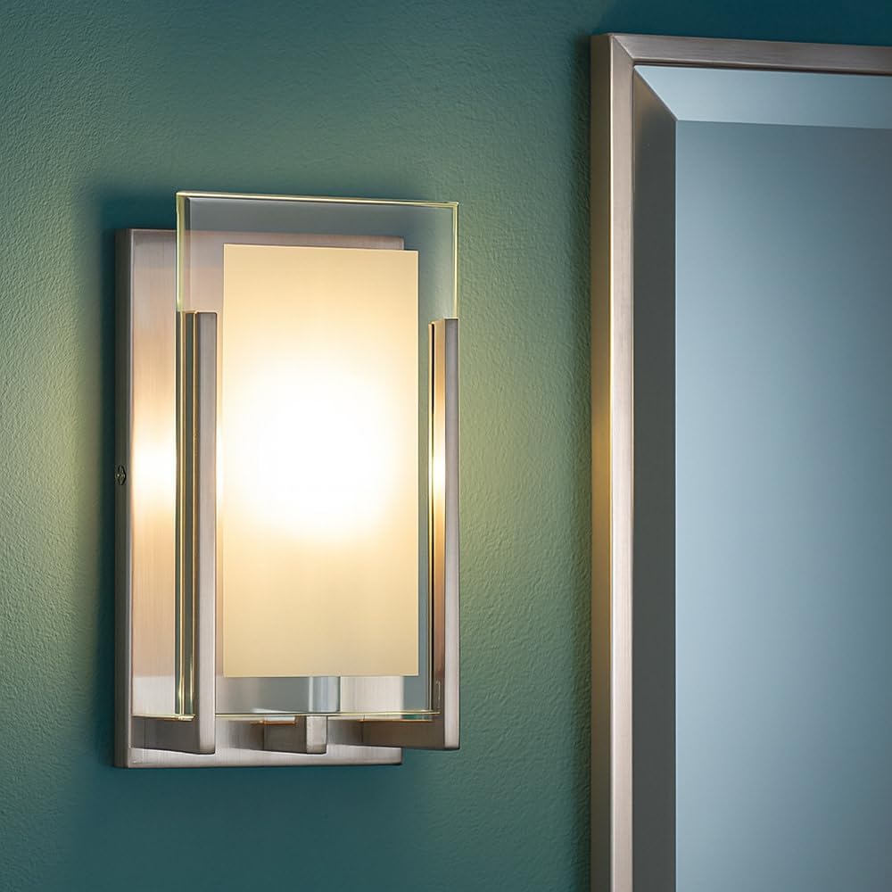 Hinkley Latitude One Light 60W G9 Bathroom Vanity Fixture, Chrome
