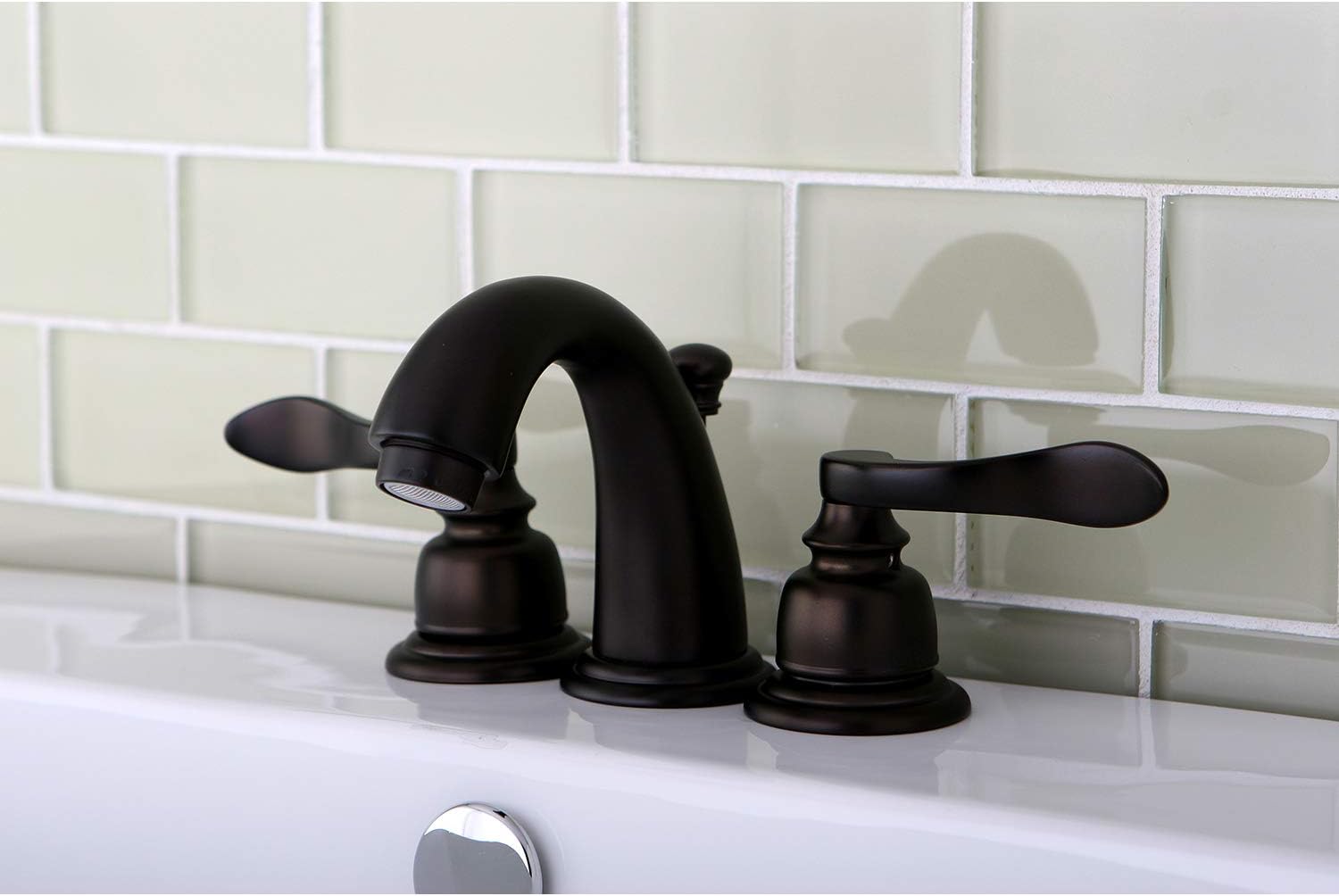 Kingston Brass KB8915NFL NuWave French Widespread Bathroom Faucet, Oil Rubbed Bronze