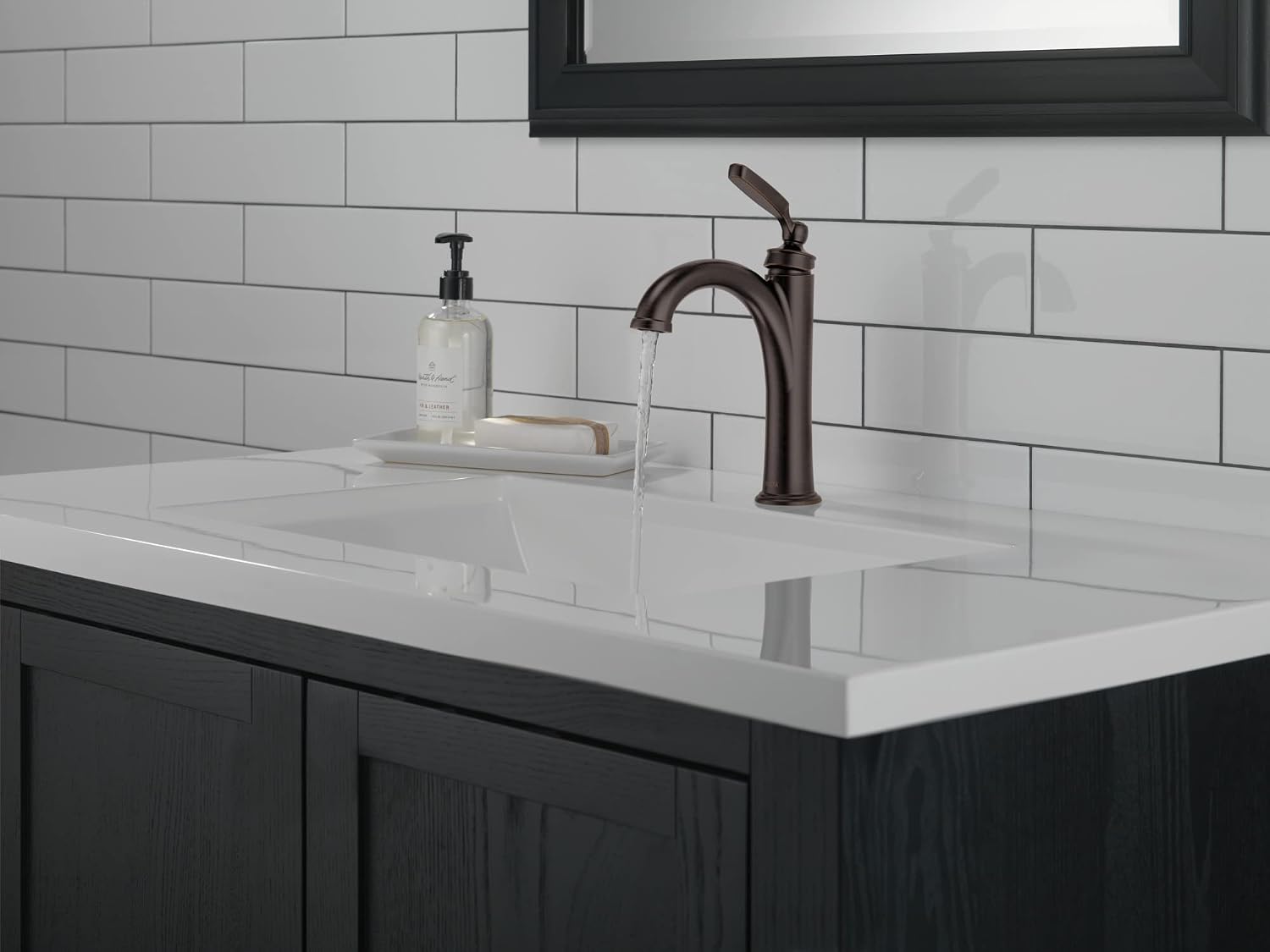 Delta Woodhurst Oil Rubbed Bronze Bathroom Faucet 1 Hole, Single Hole Bathroom Sink Faucet for Vanity, Metal Push-Pop Drain Assembly, Venetian Bronze 532-RBMPU-DST