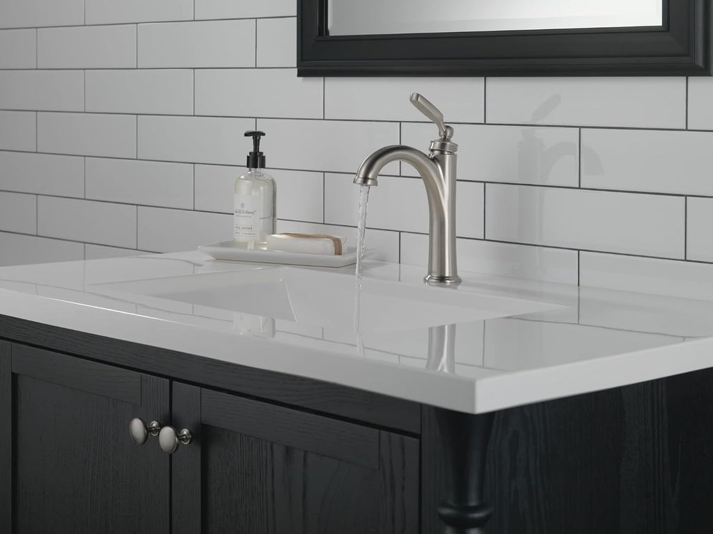 Delta Woodhurst Brushed Nickel Bathroom Faucet 1 Hole, Single Hole Bathroom Sink Faucet for Vanity, Metal Push-Pop Drain Assembly, Stainless 532-SSMPU-DST