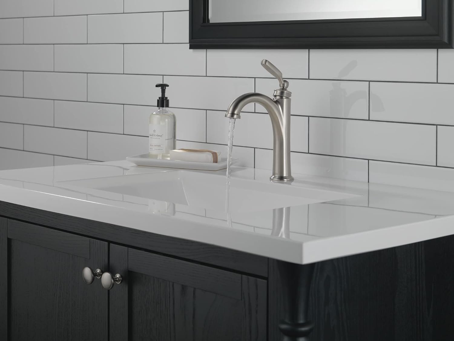 Delta Woodhurst Brushed Nickel Bathroom Faucet 1 Hole, Single Hole Bathroom Sink Faucet for Vanity, Metal Push-Pop Drain Assembly, Stainless 532-SSMPU-DST