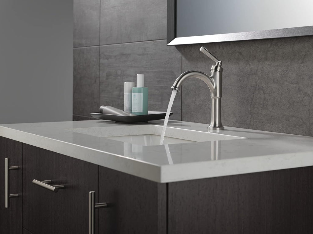 Delta Faucet Saylor Single Hole Bathroom Faucet Brushed Nickel, Single Handle Bathroom Faucet, Bathroom Sink Faucet, Diamond Seal Technology, Drain Assembly, Stainless 535-SSMPU-DST