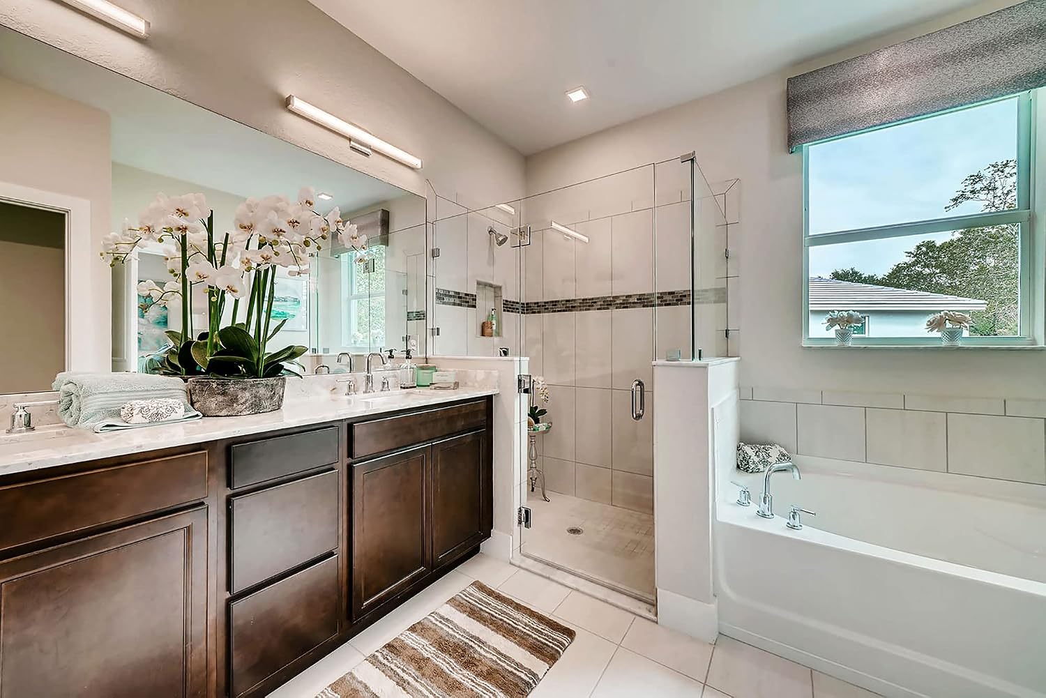 Maxim Lighting Spec Vanity 48' 1-Light Bath Vanity Light | Satin Nickel Aluminum Finish | Pmma Acrylic Shade | Contemporary Indoor Light Fixture | Ideal for Bathrooms & Powder Rooms | 52008SN