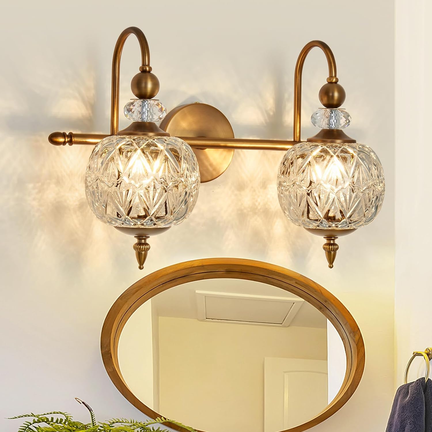 Piepooye Vintage Bathroom Light Fixtures Gold Vanity Light with Glass Globe LampShade 2 Lights Mid Century G9 Bulb Wall Sconce Indoor Vanity Light Over Mirror for Bedroom Farmhouse Hallway