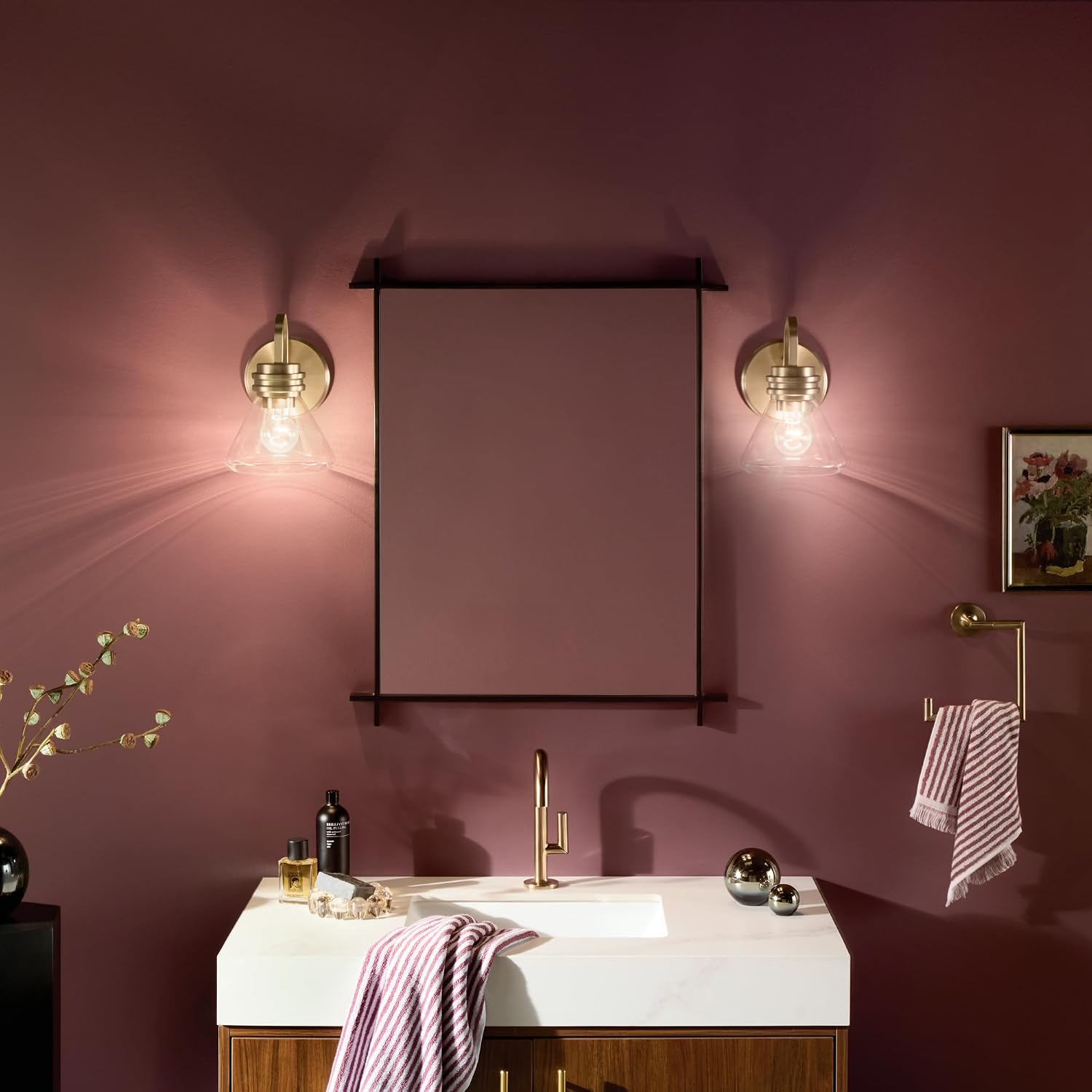 Kichler Farum 7.25' 1-Light Wall Sconce Bathroom Vanity Light Fixture with Clear Glass in Champagne Bronze for Modern Lighting Over Mirror (7.25' W x 9.5' H) 55153CPZCLR