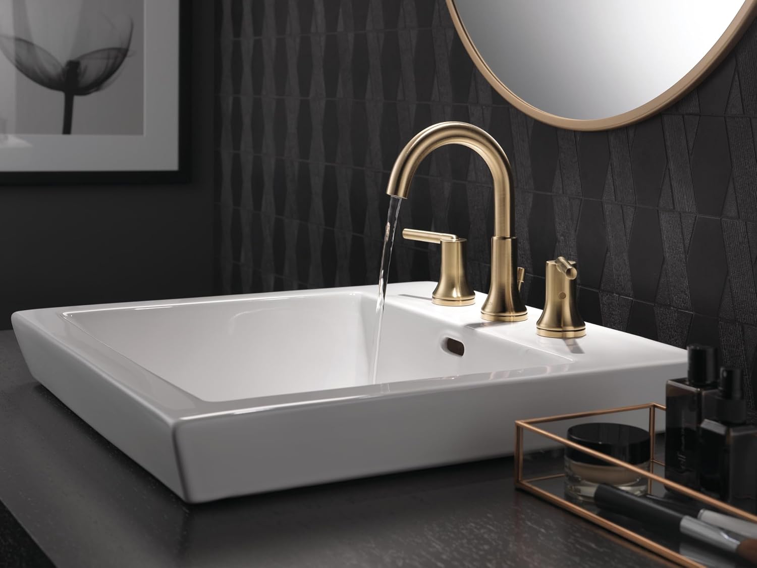 Delta Trinsic Brushed Gold Bathroom Faucet 3 Hole, 8 Inch Widespread Bathroom Sink Faucet for Vanity, Metal Push-Pop Drain Assembly, Champagne Bronze 3559-CZMPU-DST