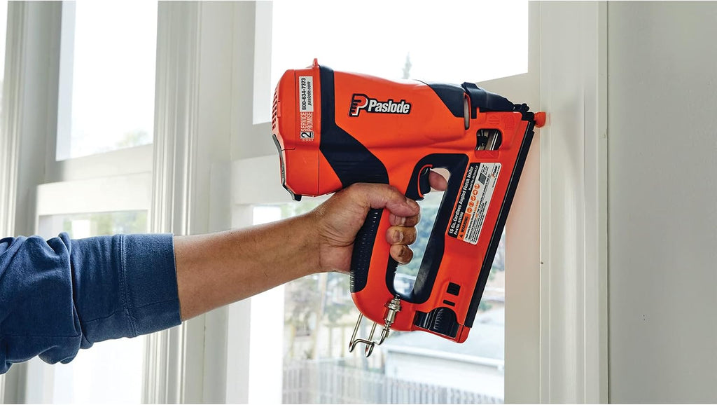Paslode - Cordless Finish Nailer, 916200, 16 Gauge Angled, Battery and Fuel Cell Powered, No Compressor Needed