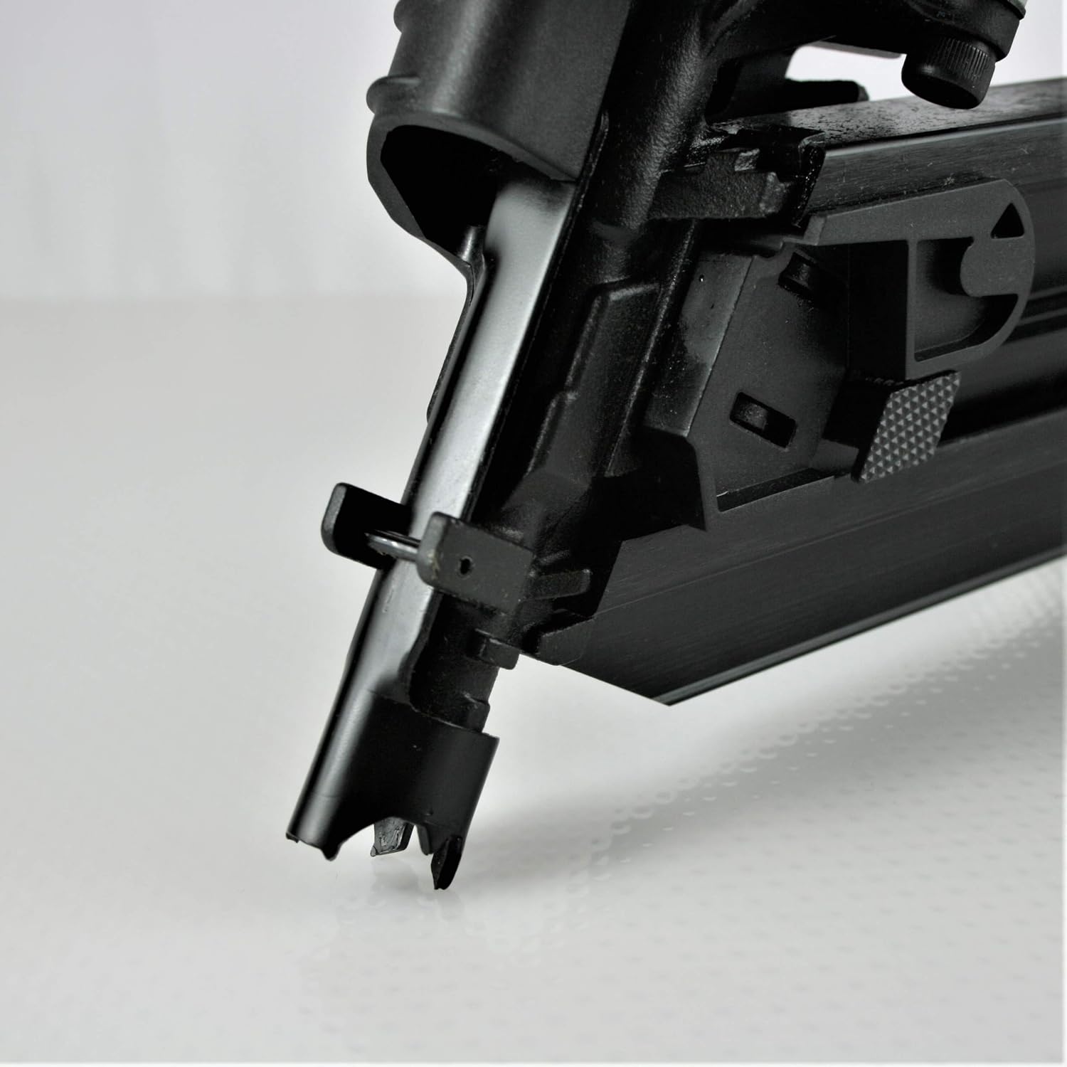 PneuTools SN3483H 34 Degree Framing Nailer