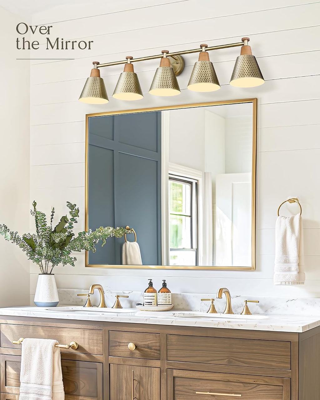 FEMILA Bathroom Light Fixtures, Modern Bathroom Vanity Light with Hammered Metal Shade, Sconces Wall Lighting for Mirror Kitchen Bedroom, Gold, 37'